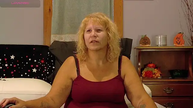 Badgirlpr2 online show from 5, 10, 2025