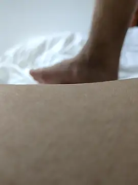 Issac6592 online show from 28, 9, 2025