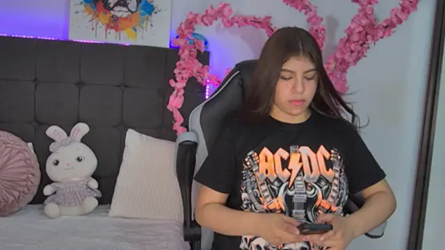 AmandaBrooks 18 online show from 18, 9, 2025