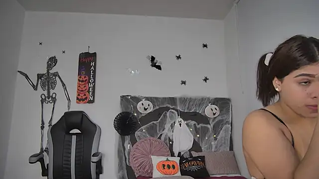 AmandaBrooks 18 online show from 16, 10, 2025