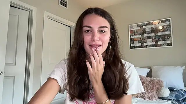 Snapshot of graciesmith27 chatting on 1, 7, 2026 graciesmith27 online show from 1, 7, 2026