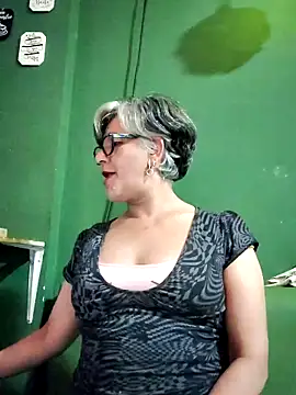 ilonna2025 online show from 3, 10, 2025