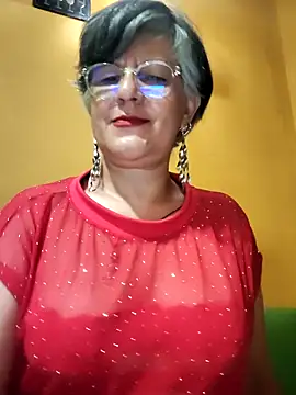 Snapshot of ilonna2025 chatting on 2, 7, 2026 ilonna2025 online show from 2, 7, 2026