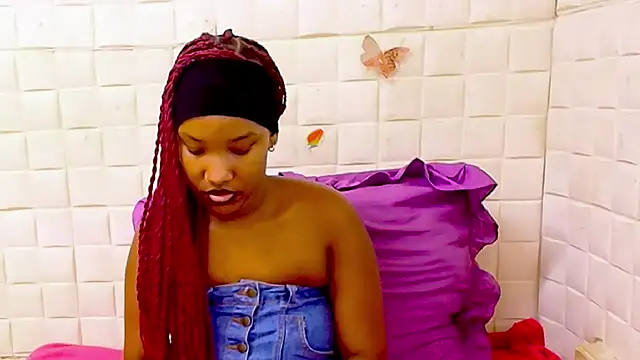 EroticSexyPrada online show from 9, 3, 2026