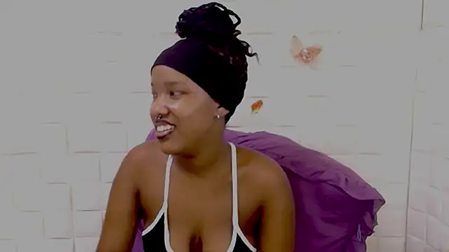 EroticSexyPrada online show from 8, 4, 2026