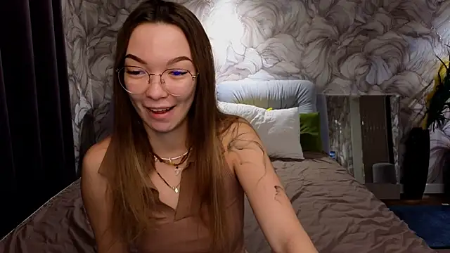 SusannJohnson online show from 19, 10, 2025