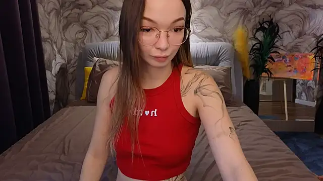 SusannJohnson online show from 15, 9, 2025