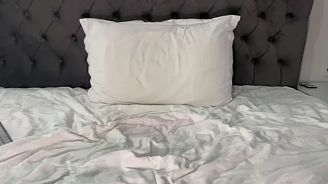 Snapshot of max_shy chatting on 27, 2, 2026 max shy online show from 27, 2, 2026