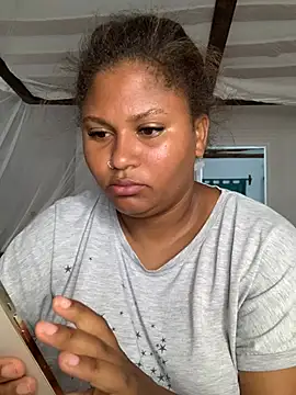 Snapshot of madell chatting on 6, 3, 2025 madell online show from 6, 3, 2025