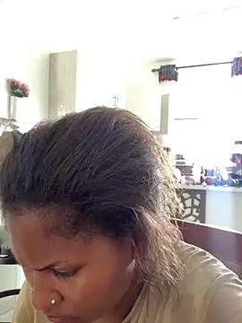 Snapshot of madell chatting on 4, 3, 2026 madell online show from 4, 3, 2026