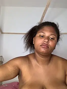 Snapshot of madell chatting on 26, 2, 2025 madell online show from 26, 2, 2025