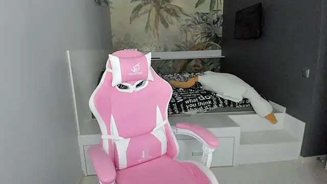 Ledi Britmi online show from 17, 1, 2025