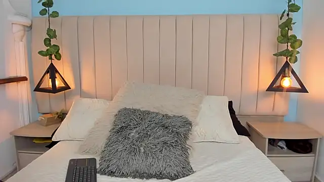 Snapshot of Paulina_Lopezz chatting on 4, 2, 2025 Paulina Lopezz online show from 4, 2, 2025