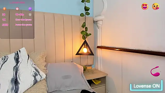 Snapshot of Paulina_Lopezz chatting on 28, 1, 2025 Paulina Lopezz online show from 28, 1, 2025