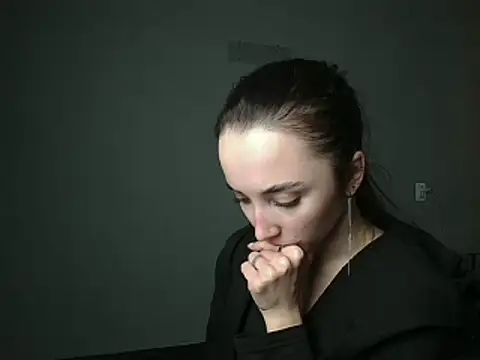 Snapshot of Eva_Gloryy chatting on 5, 3, 2025 Eva Gloryy online show from 5, 3, 2025