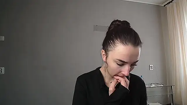 Snapshot of Eva_Gloryy chatting on 18, 3, 2025 Eva Gloryy online show from 18, 3, 2025