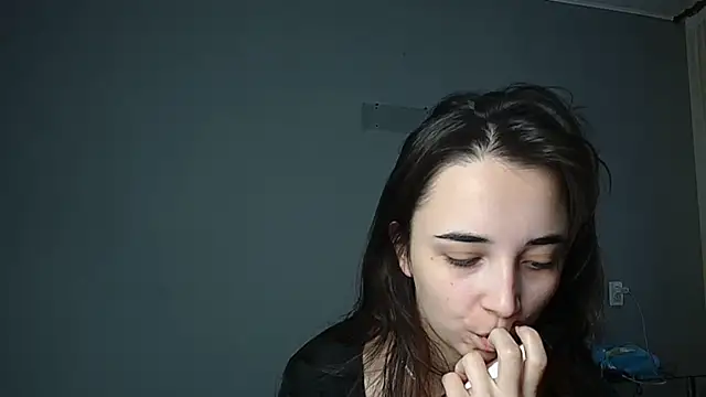 Snapshot of Eva_Gloryy chatting on 18, 11, 2025 Eva Gloryy online show from 18, 11, 2025