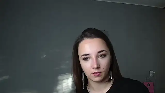 Eva Gloryy online show from 8, 6, 2026