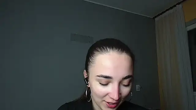 Eva Gloryy online show from 28, 4, 2026