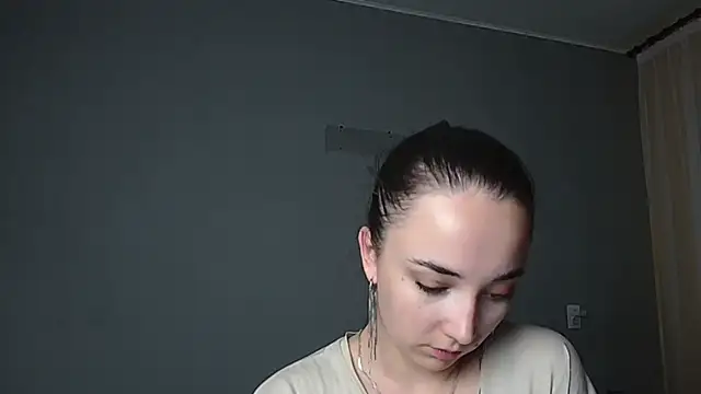 Eva Gloryy online show from 12, 6, 2026