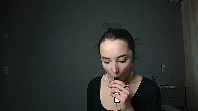 Snapshot of Eva_Gloryy chatting on 20, 3, 2025 Eva Gloryy online show from 20, 3, 2025