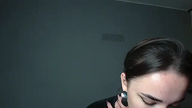 Eva Gloryy online show from 29, 4, 2026