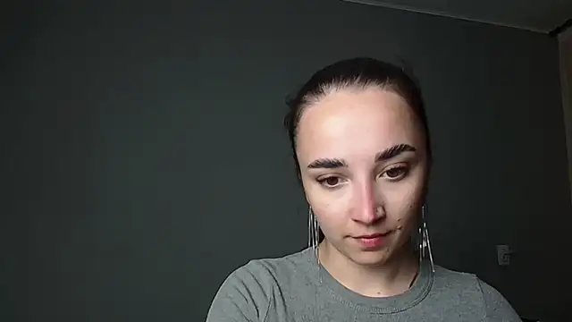 Eva Gloryy online show from 11, 5, 2026