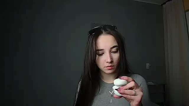 Snapshot of Eva_Gloryy chatting on 14, 3, 2025 Eva Gloryy online show from 14, 3, 2025