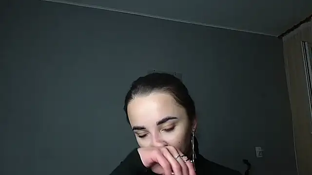 Eva Gloryy online show from 31, 5, 2026