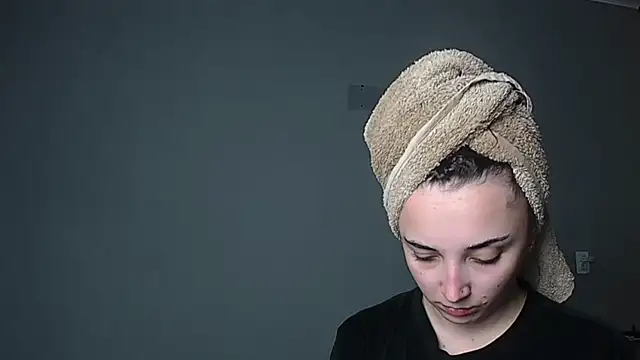 Eva Gloryy online show from 9, 5, 2026