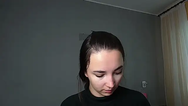 Eva Gloryy online show from 4, 6, 2026