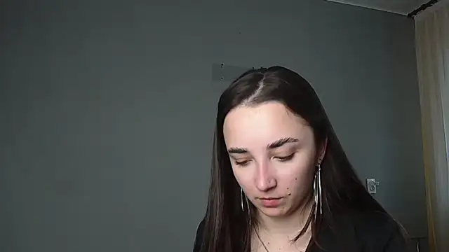 Eva Gloryy online show from 4, 5, 2026