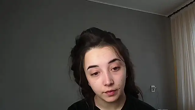 Eva Gloryy online show from 9, 4, 2026