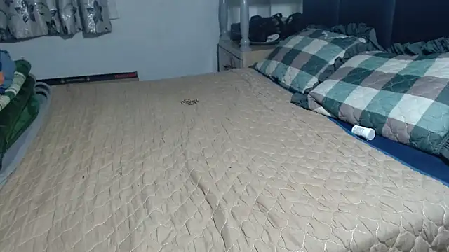 bubblendz1988 online show from 28, 10, 2025