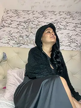 Snapshot of Lili__taylor chatting on 2, 3, 2026 Lili taylor online show from 2, 3, 2026