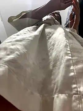 Lili  taylor online show from 19, 10, 2025