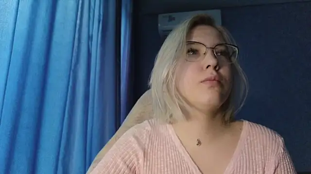 HotBrandyX online show from 5, 10, 2025