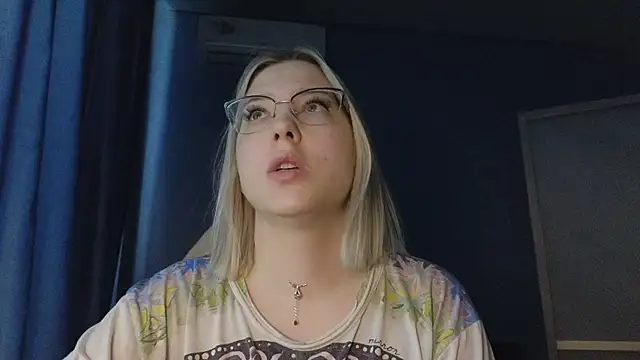 HotBrandyX online show from 10, 11, 2025