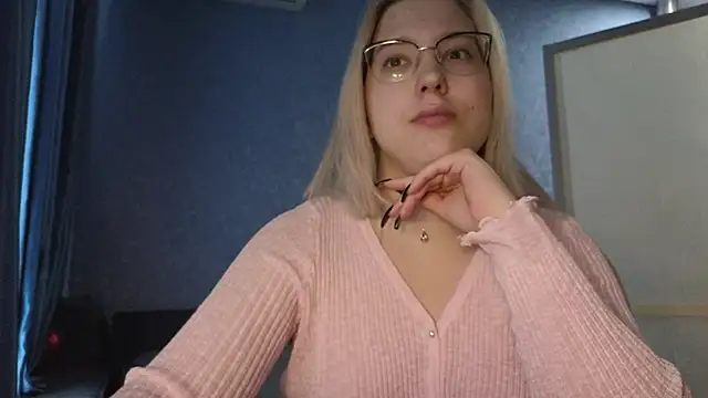 HotBrandyX online show from 23, 10, 2025