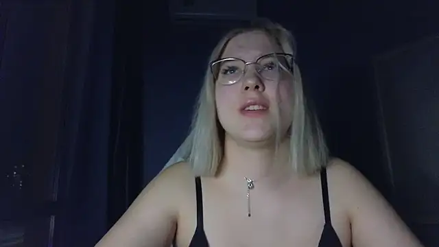 HotBrandyX online show from 17, 11, 2025