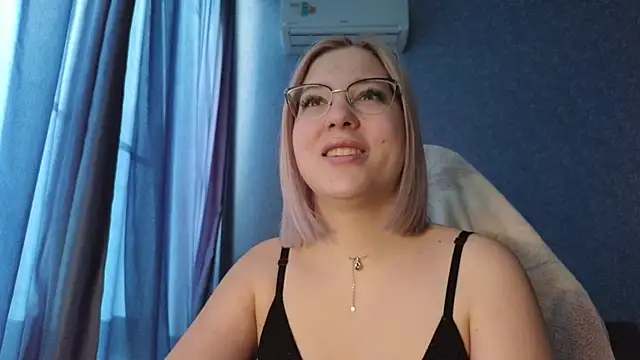 HotBrandyX online show from 1, 11, 2025