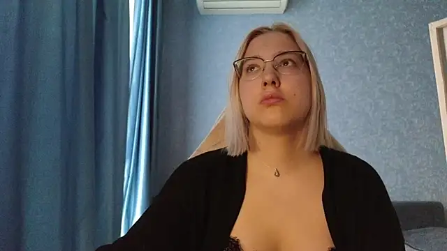 HotBrandyX online show from 20, 10, 2025