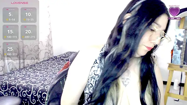 sharonnleon online show from 4, 12, 2025