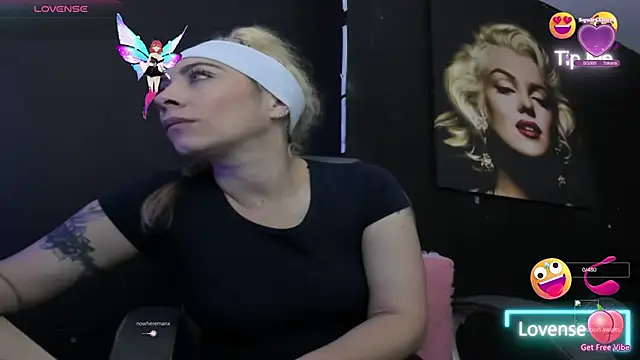 viktoria davis  online show from 13, 11, 2025