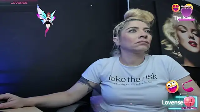 viktoria davis  online show from 20, 11, 2025