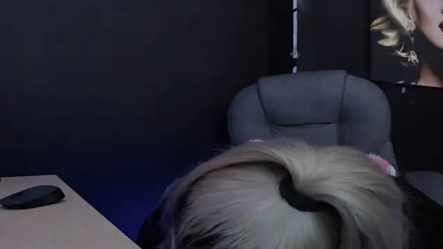 viktoria davis  online show from 24, 2, 2026