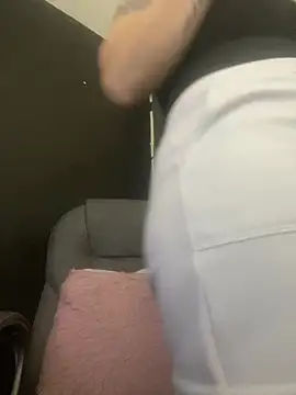 viktoria davis  online show from 8, 3, 2026