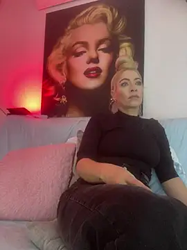 Snapshot of viktoria_davis_ chatting on 7, 6, 2026 viktoria davis online show from 7, 6, 2026