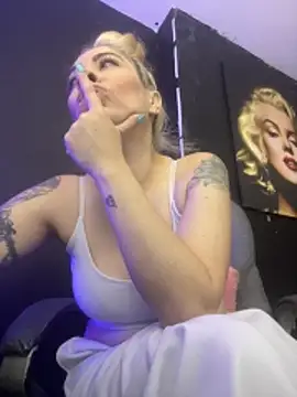 viktoria davis  online show from 29, 10, 2025