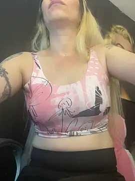 viktoria davis  online show from 13, 9, 2025